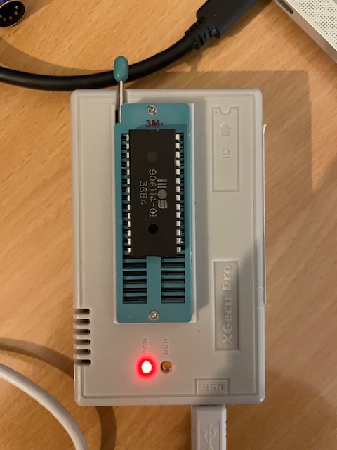The PLA of my C64 being tested on the TL866II-plus